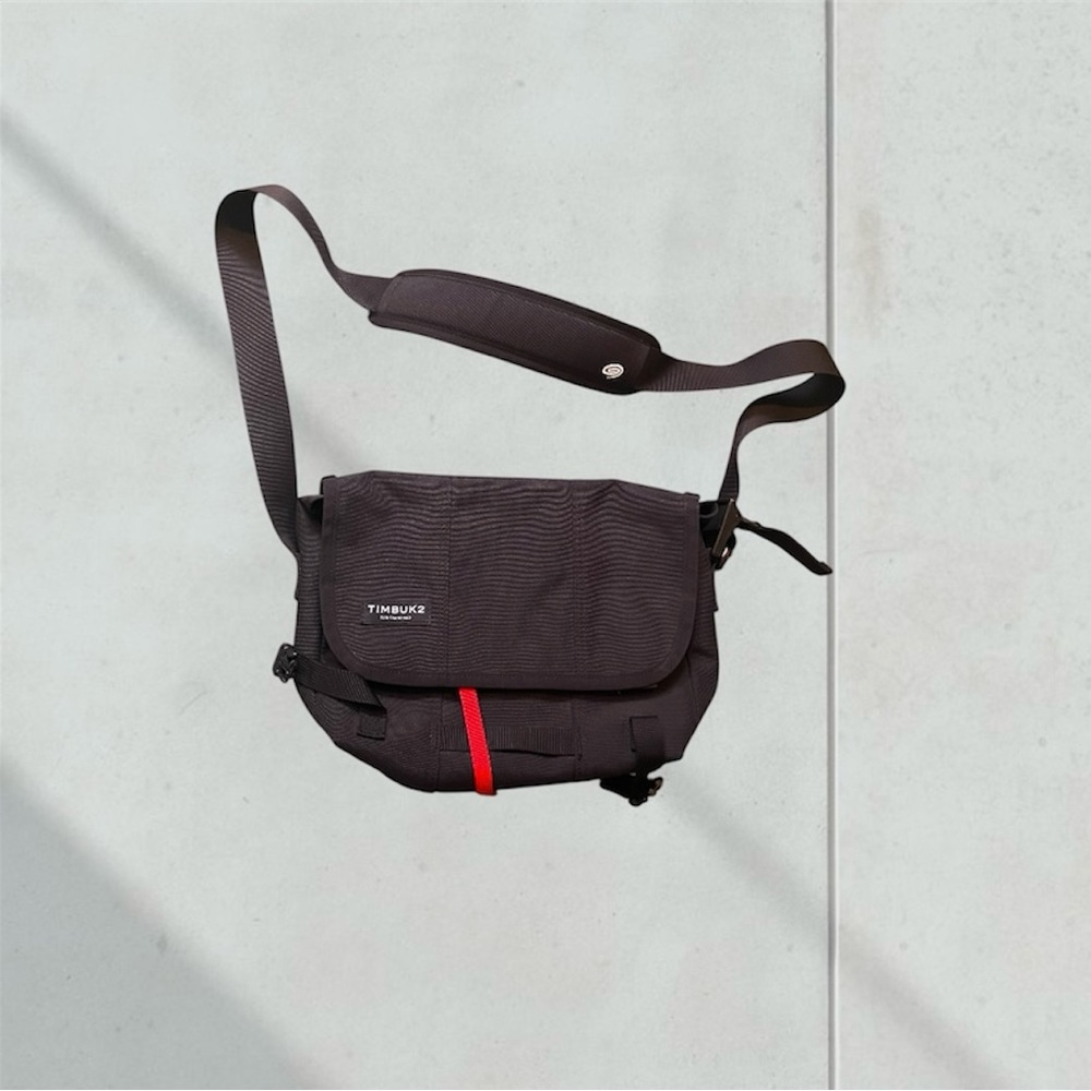Timbuk2 Black classic Crossbody messenger Bag sz small